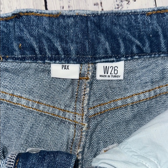 BDG Pax Denim Distressed Women's Shorts‎ Sz. W26 - Picture 2 of 7